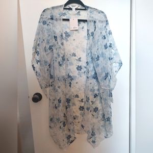Floral blue white cover up kimono